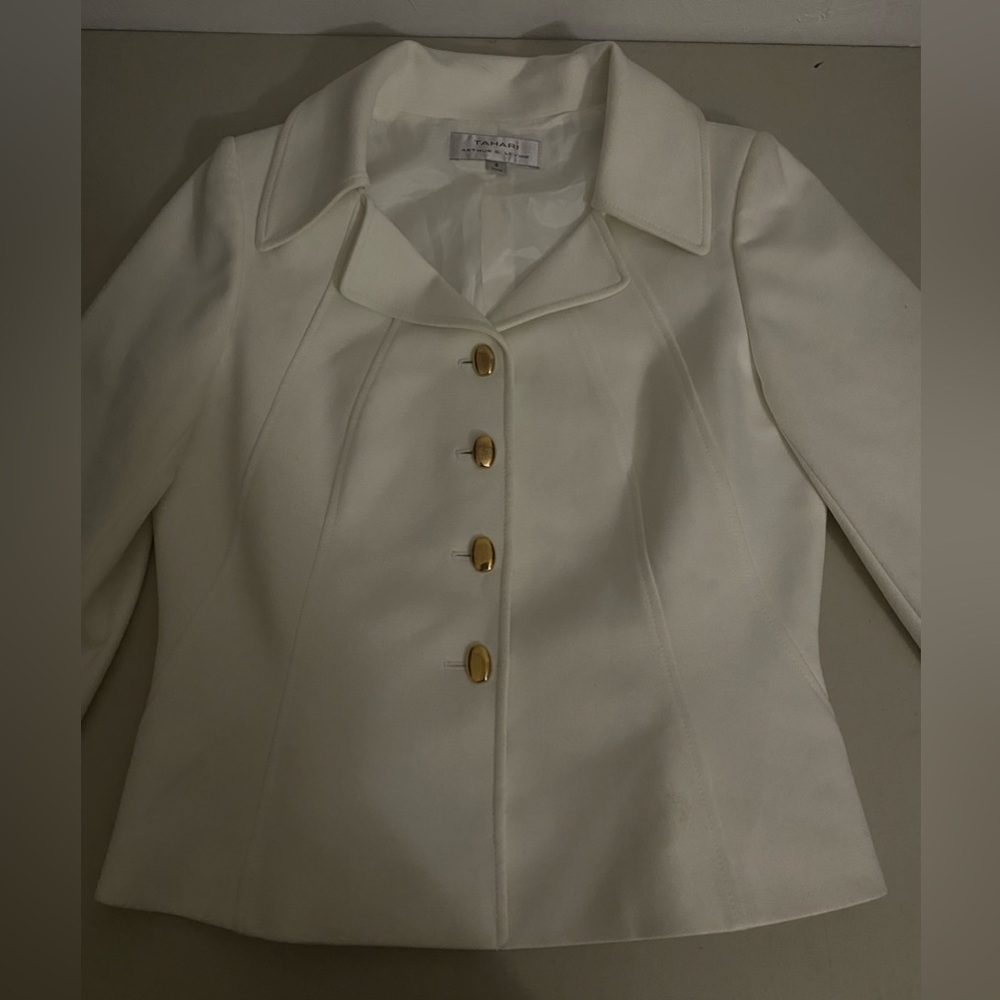 Tahari arthur s. Levine jacket/blazzer